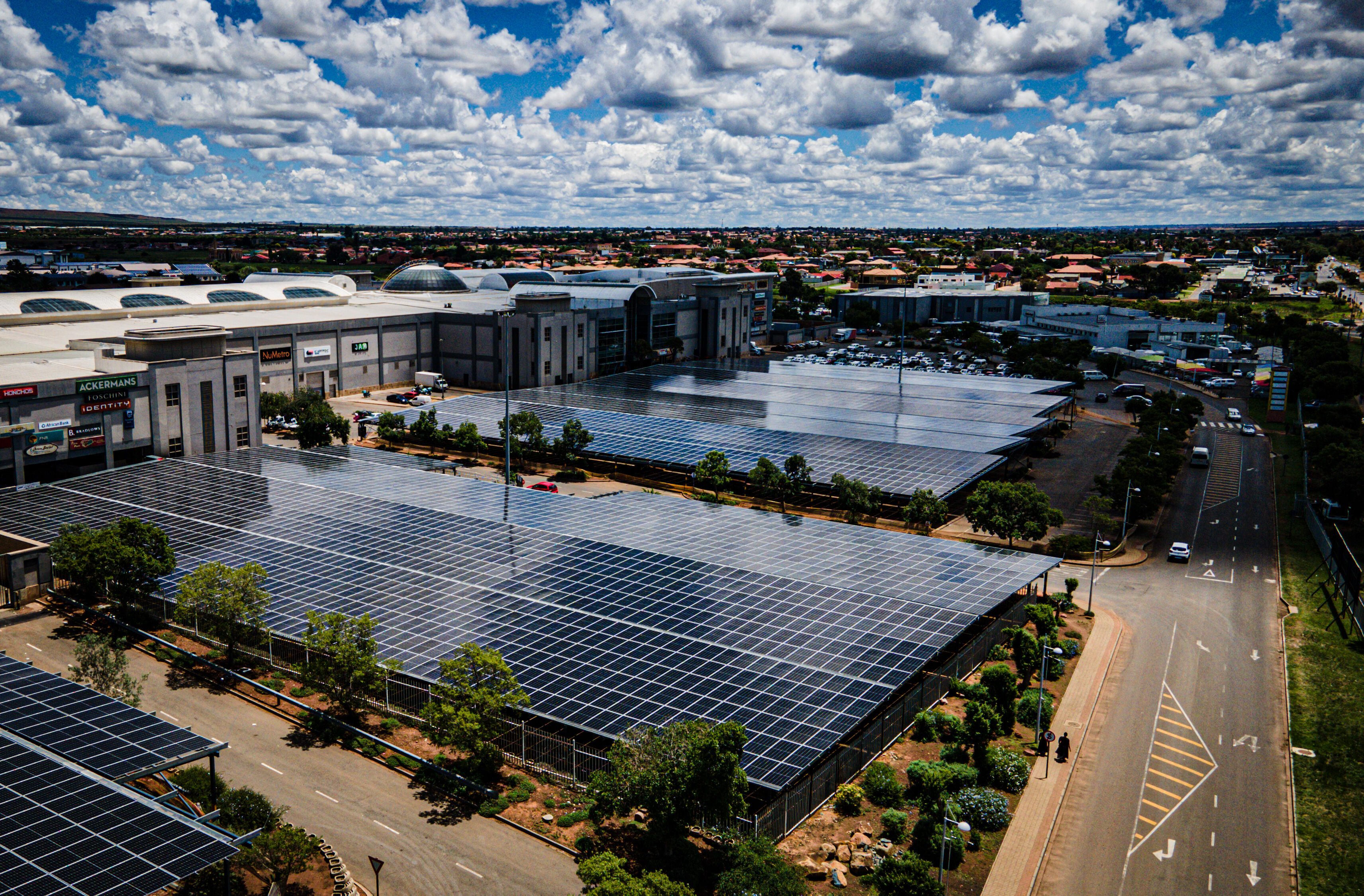 Vantage Capital Group