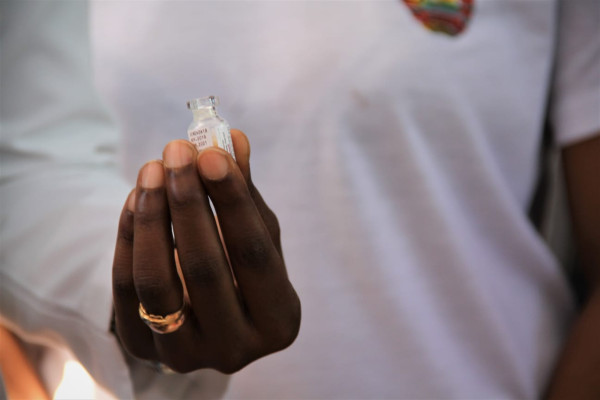 La campaña de vacunación rápida ayuda a detener el brote de cólera en Níger