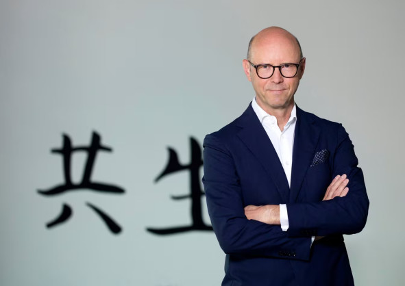 Canon Europe, the Middle East and Africa's (EMEA) Appoints Peter Saak to Lead Integrated Printing & Services Group