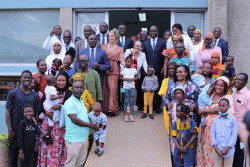Group-picture-with-the-official-partners-ambassadors-children-and-families.JPG