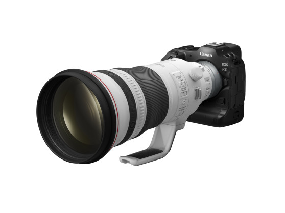 Shoot further and capture wider, with Canon's new RF lenses