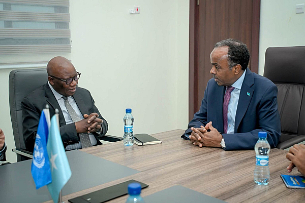 State Minister Receives United Nations Transitional
Assistance Mission in Somalia (UNTMIS) Delegation Image