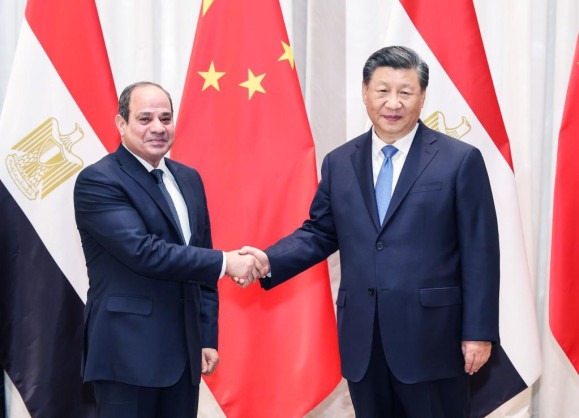 Xi meets with Egyptian President Abdel Fattah el-Sisi