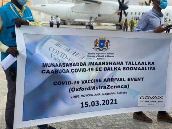 Coronavirus - Somalia: Historical moment for Somalia as COVID-19 vaccines arrive through COVAX Facility