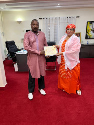 Niger First Lady acknowledges the Winners of Merck Foundation Media Awards (3).jpg