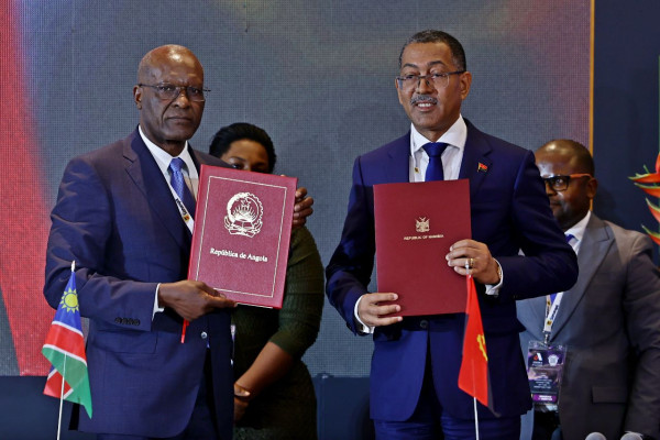 <div>Namibia and Angola Ministries Sign Memorandum of Understanding (MoU) for Bilateral Cooperation at Angola Oil & Gas (AOG) 2022</div>