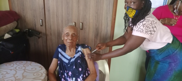 Coronavirus - Liberia: 99yrs Old Vaccinated with J&J Vaccine