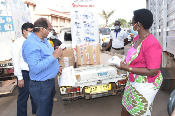 Coronavirus - Uganda: Permanent Secretary, Ministry of Health, Dr. Diana Atwine receives Essential medical equipment