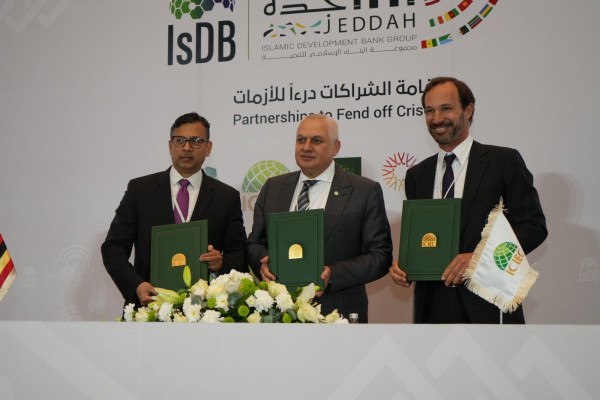 Islamic Corporation for the Insurance of Investment and Export Credit (ICIEC) Signs a €36m Sovereign Non-payment Insurance with Société Générale and Standard Chartered Bank (Hong Kong) Ltd to Cover Various Infrastructure Projects