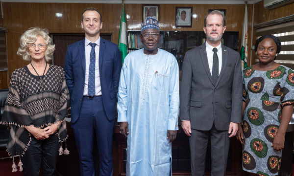 U.S. Embassy & Consulate in Nigeria