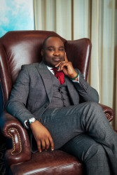 Alexander Amosu v5.jpg