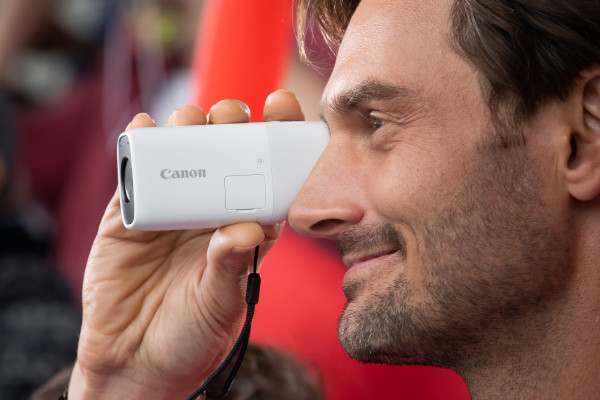 Get closer to the action with the Canon PowerShot ZOOM