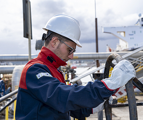 APO Group - Africa Newsroom / Press release | Ludoil Energy signs ...