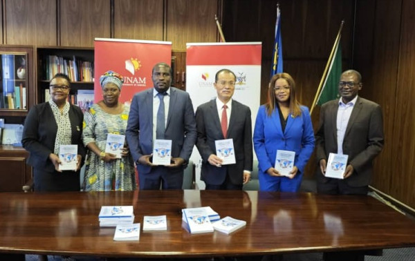 Ambassador Zhao Weiping Donates Books to Namibia School of Diplomatic Studies