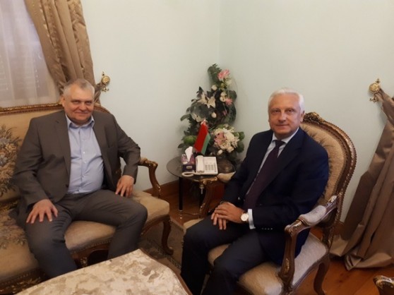 Ambassador of Belarus Sergei Rachkov met with Director General of «Amkodor» holding