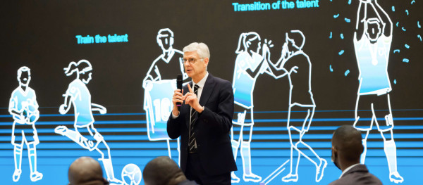 Wenger: We want to give every player a chance