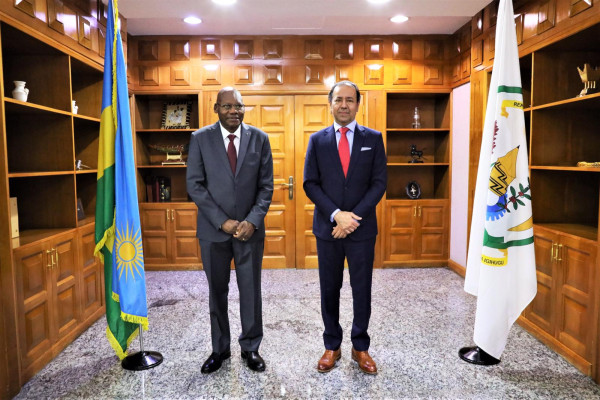 President of the Senate of Rwanda Meets Qatar's Ambassador