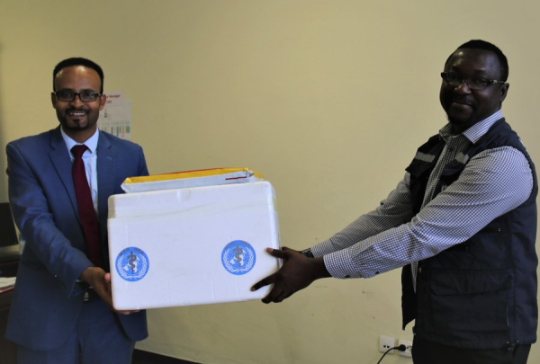 Coronavirus – Ethiopia: WHO Ethiopia donated laboratory reagents to the Ethiopia Public Health Institute for COVID-19 fight