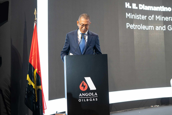 <div>Angola Oil & Gas (AOG) 2023 Kicks Off with Opening Remarks by Minister Diamantino Azevedo</div>