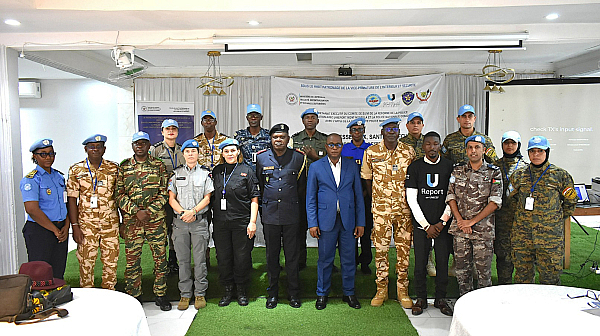 In Kinshasa, Congolese National Police (PNC), MONUSCO Police (UNPOL) and U-Report raise youth awareness on security and health