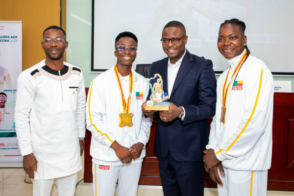 Bénin - 13èmes Jeux Africains – Accra 2023 : Les félicitations du Gouvernement aux championnes Odile AHOUANWANOU et Marie Rose LALEYE