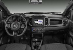 Fiat-Strada-Endurance-interior.jpg