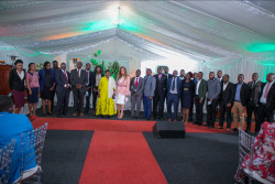 Merck-Foundation-CEO-with-Zimbabwe-First-Lady-and-their-Alumni-from-Zimbabwe.jpg