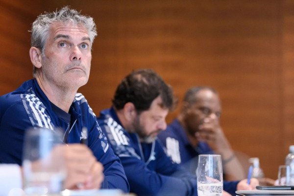 Experts Meet in Zurich to Discuss Coach Education